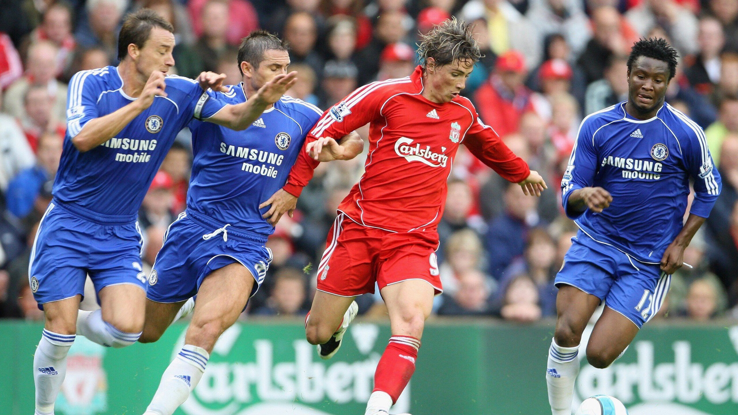 英超冠军争夺：悬念升级，场场精彩！，英超冠军列表